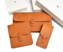 Load image into Gallery viewer, New Penvelope 6 - Italian Leathers