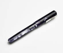 Load image into Gallery viewer, Model 31 Omnis Fountain Pen - Black Smoke